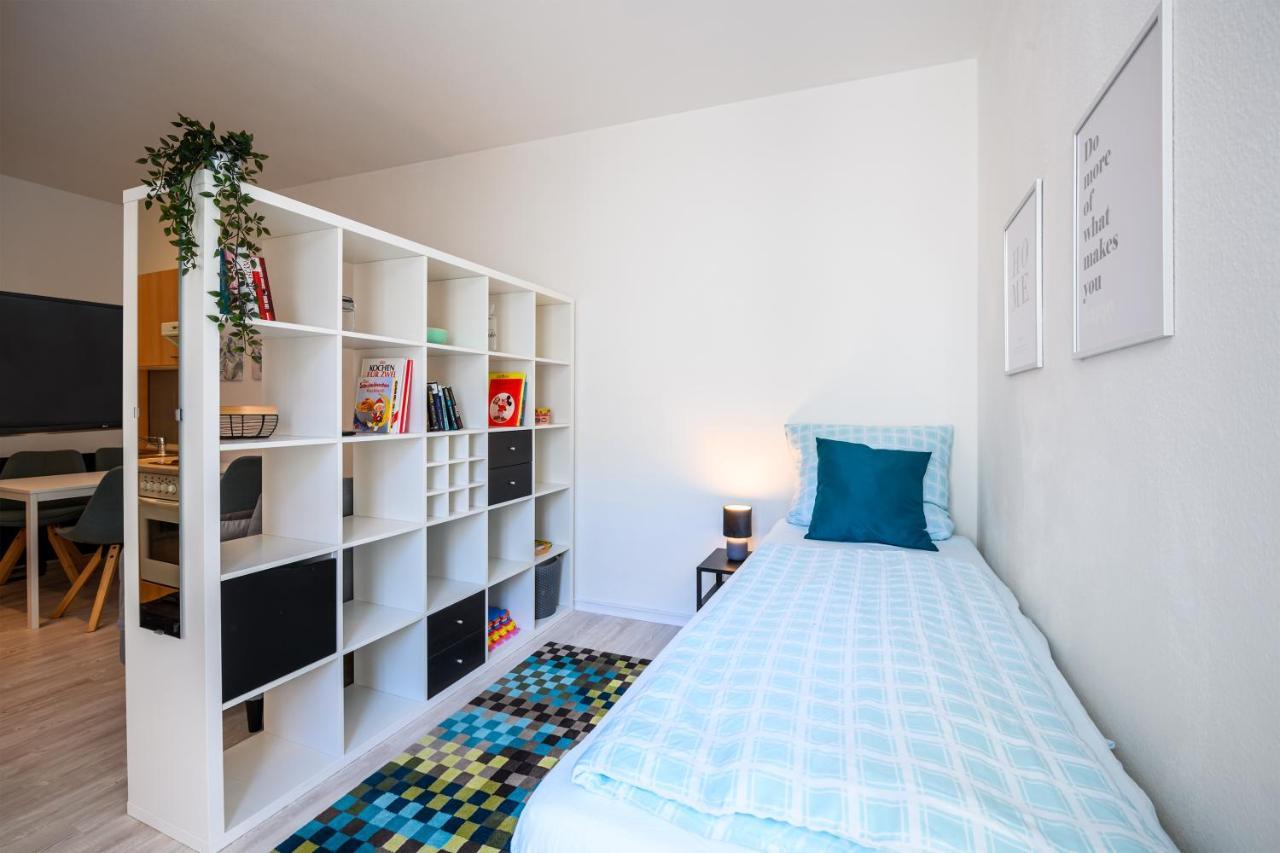Grosszuegige Wohnung, Top-Lage Auf Dem Werder, Max 4 Personen Magdeburg Bagian luar foto