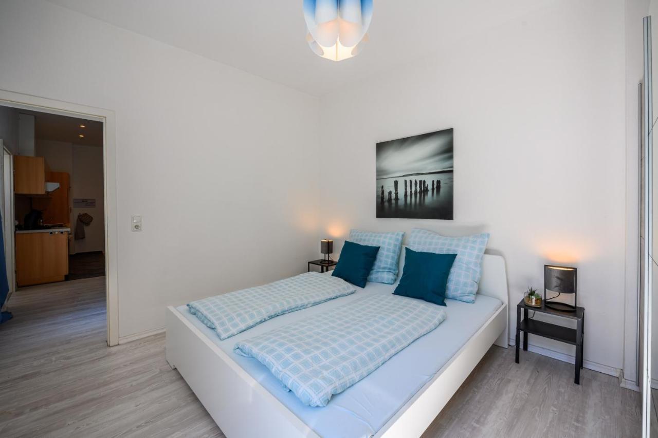 Grosszuegige Wohnung, Top-Lage Auf Dem Werder, Max 4 Personen Magdeburg Bagian luar foto